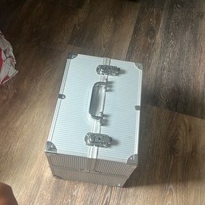 Make up case with lock and key
